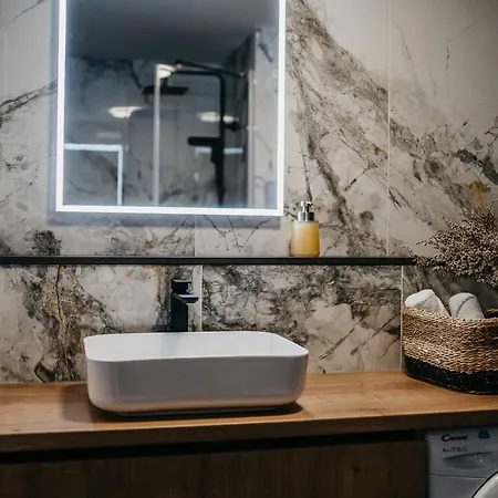 Ah Povazska Ii Apartman